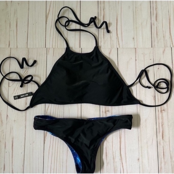 Hot Topic reversible bikini NWOT - Picture 2 of 10